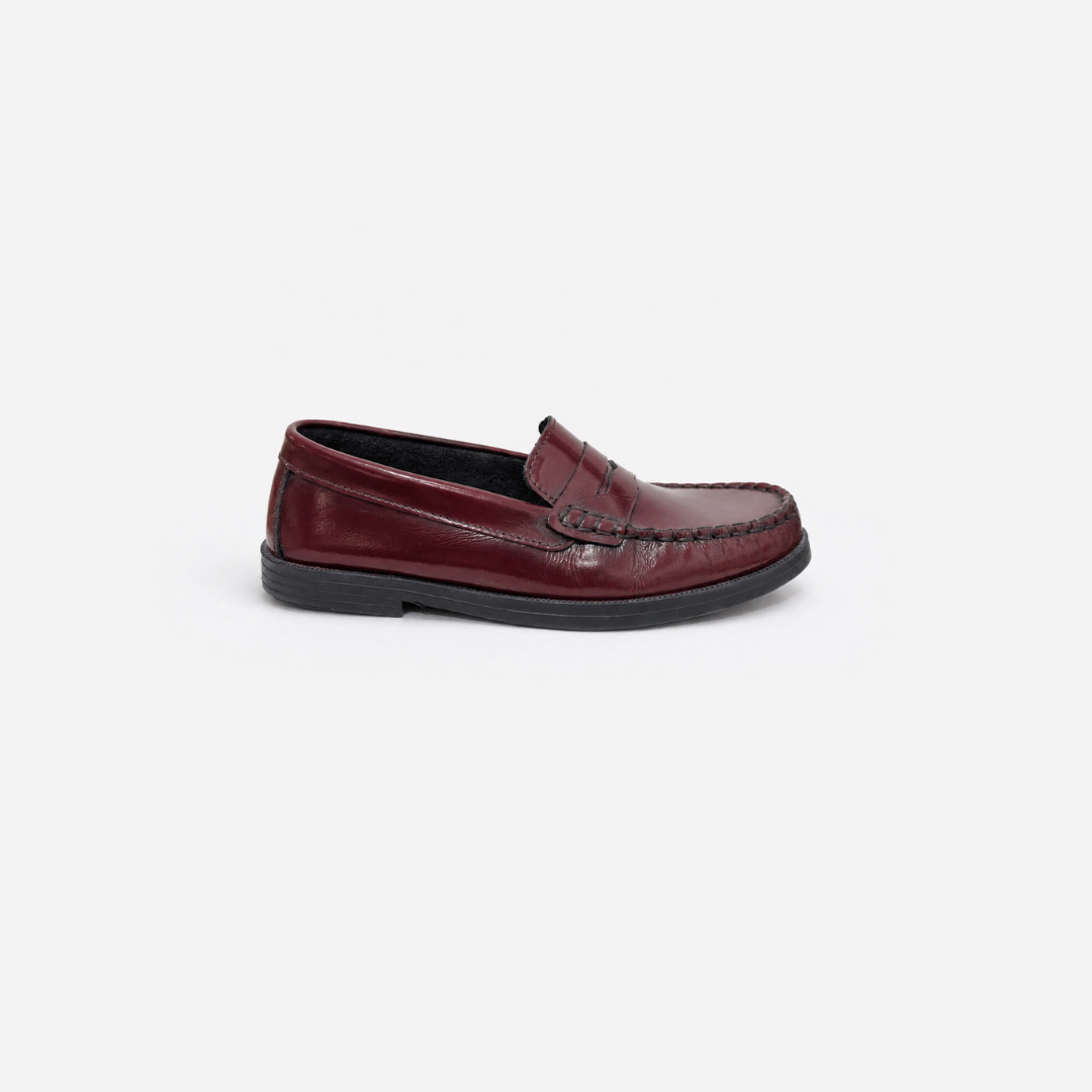 Mocasín burdeos de piel