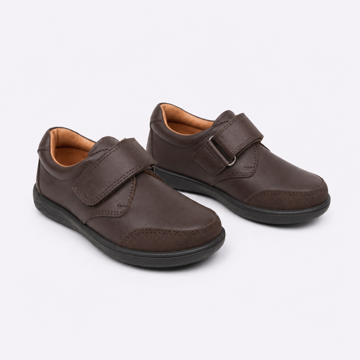 Zapato escolar marrón cierre de velcro de piel para niño y niña