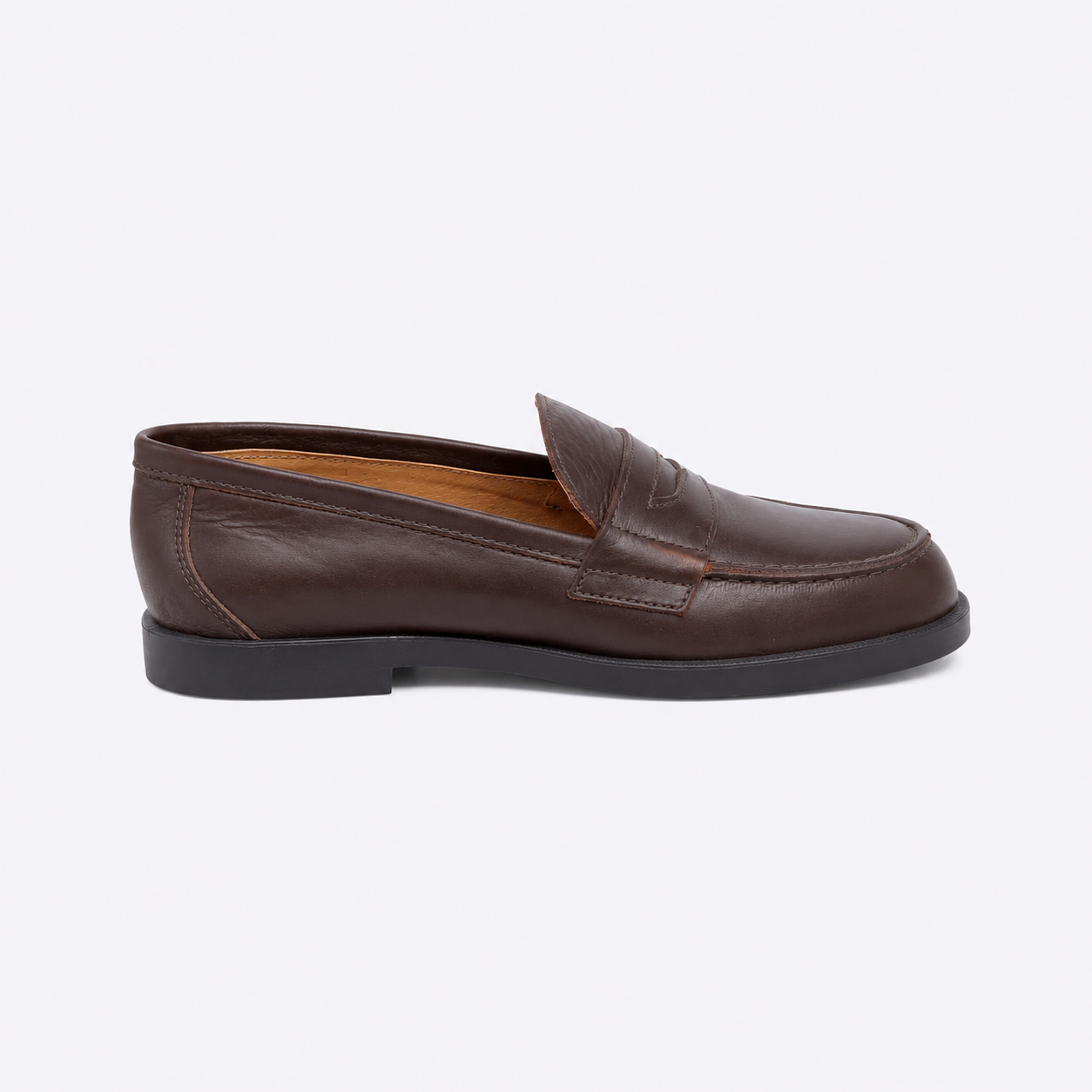 Mocasín escolar marrón de piel unisex