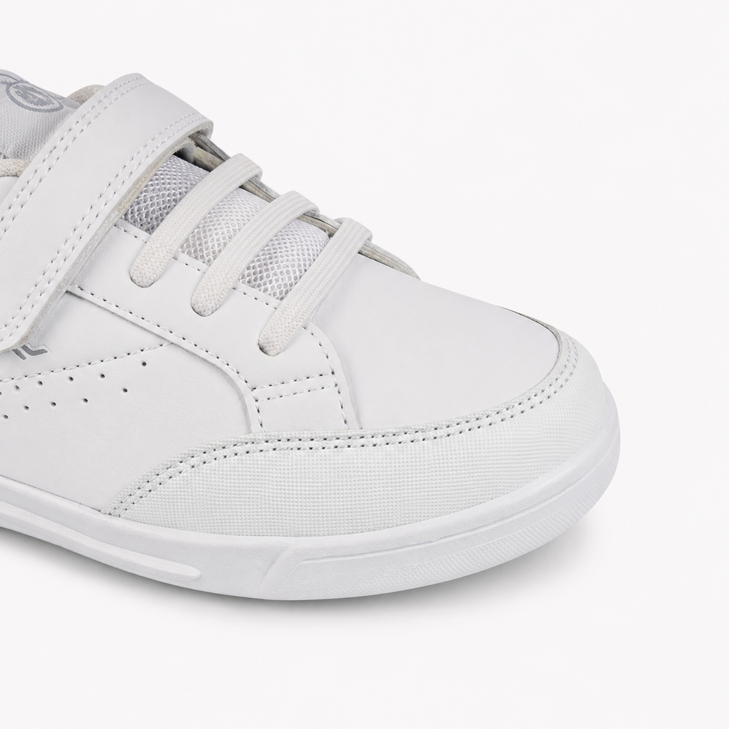 COVICO - Deportivo blanco y detalles en gris
