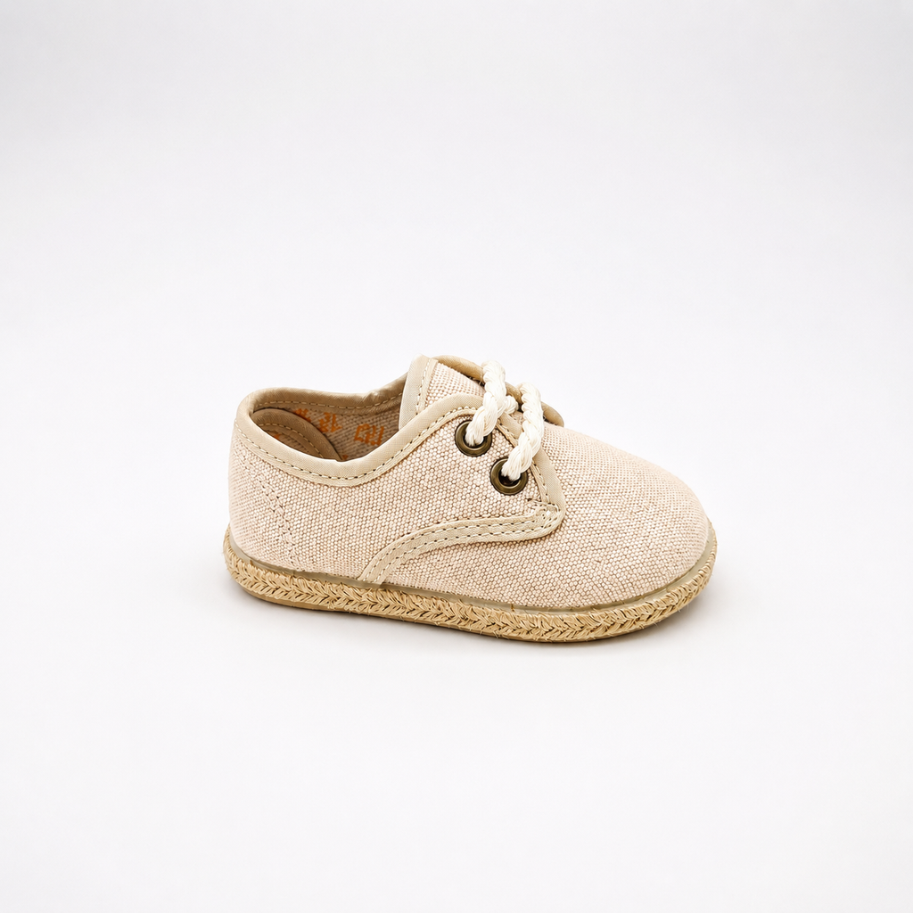 Zapato tipo blucher de lino para niño en color beige con cordón de algodón, suela de esparto y hecho en España - Tiendas Papos