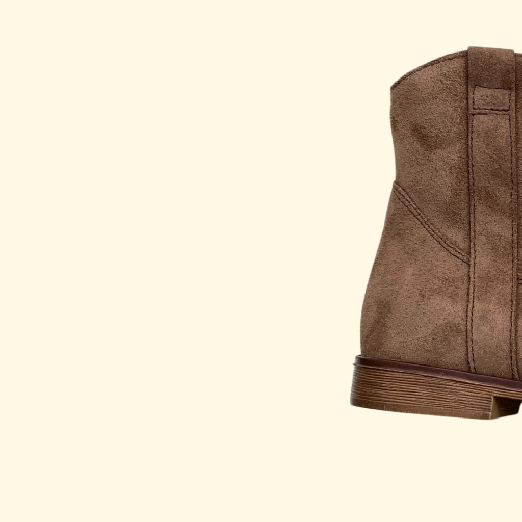 Botín marrón de serraje