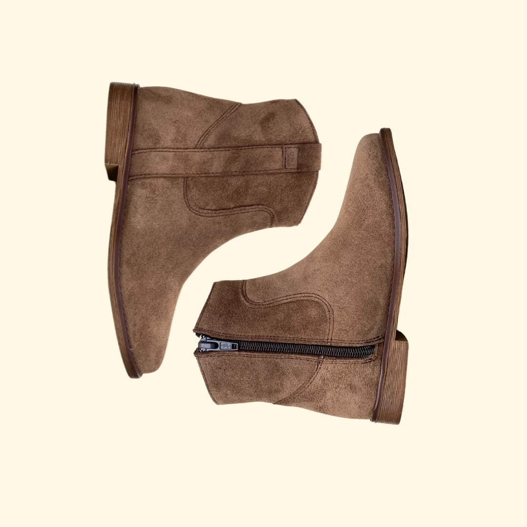 Botín marrón de serraje