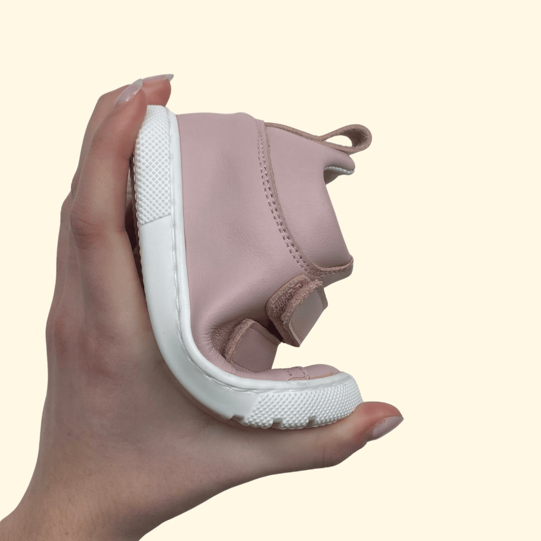 Deportivo rosa barefoot