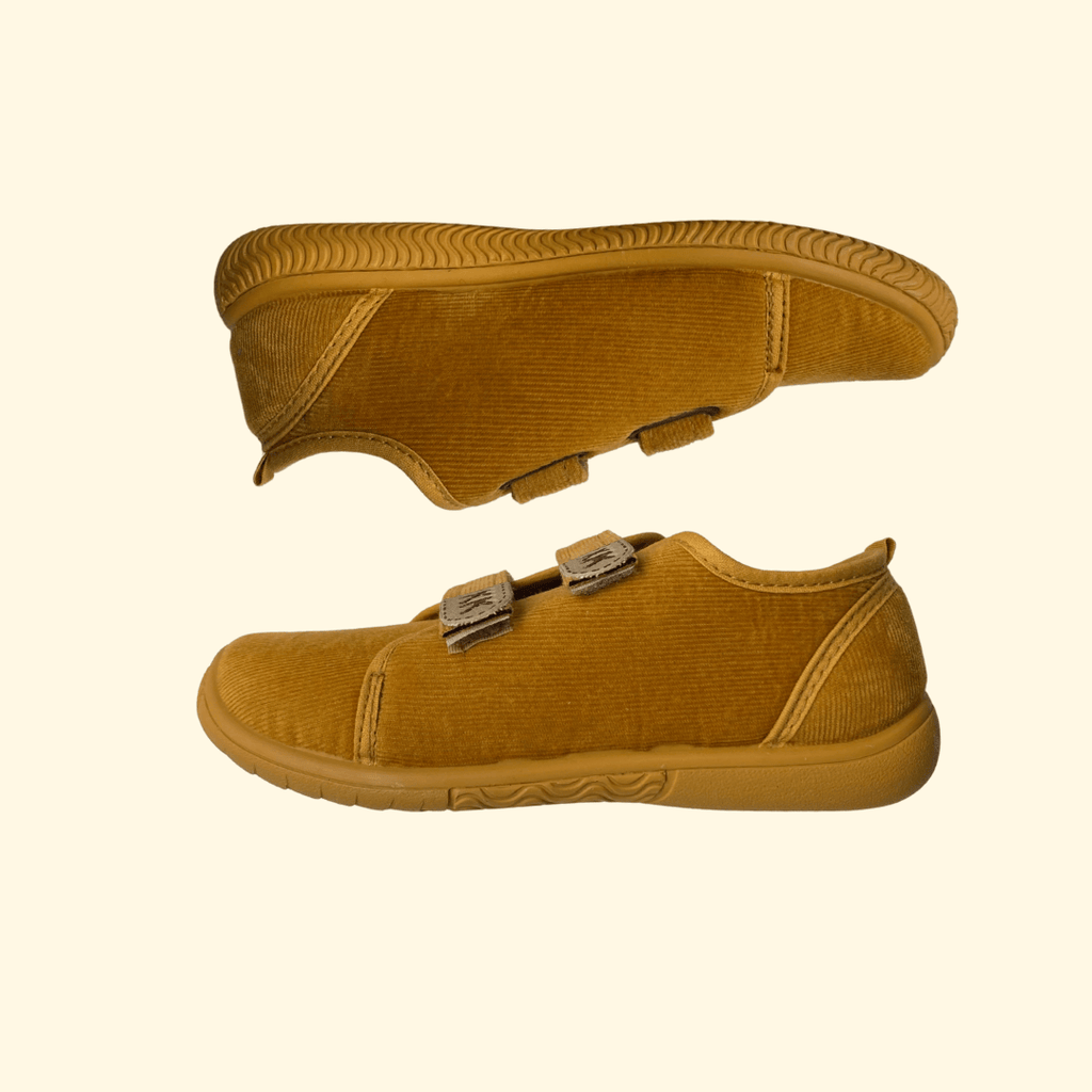 Zapatillas pana mostaza