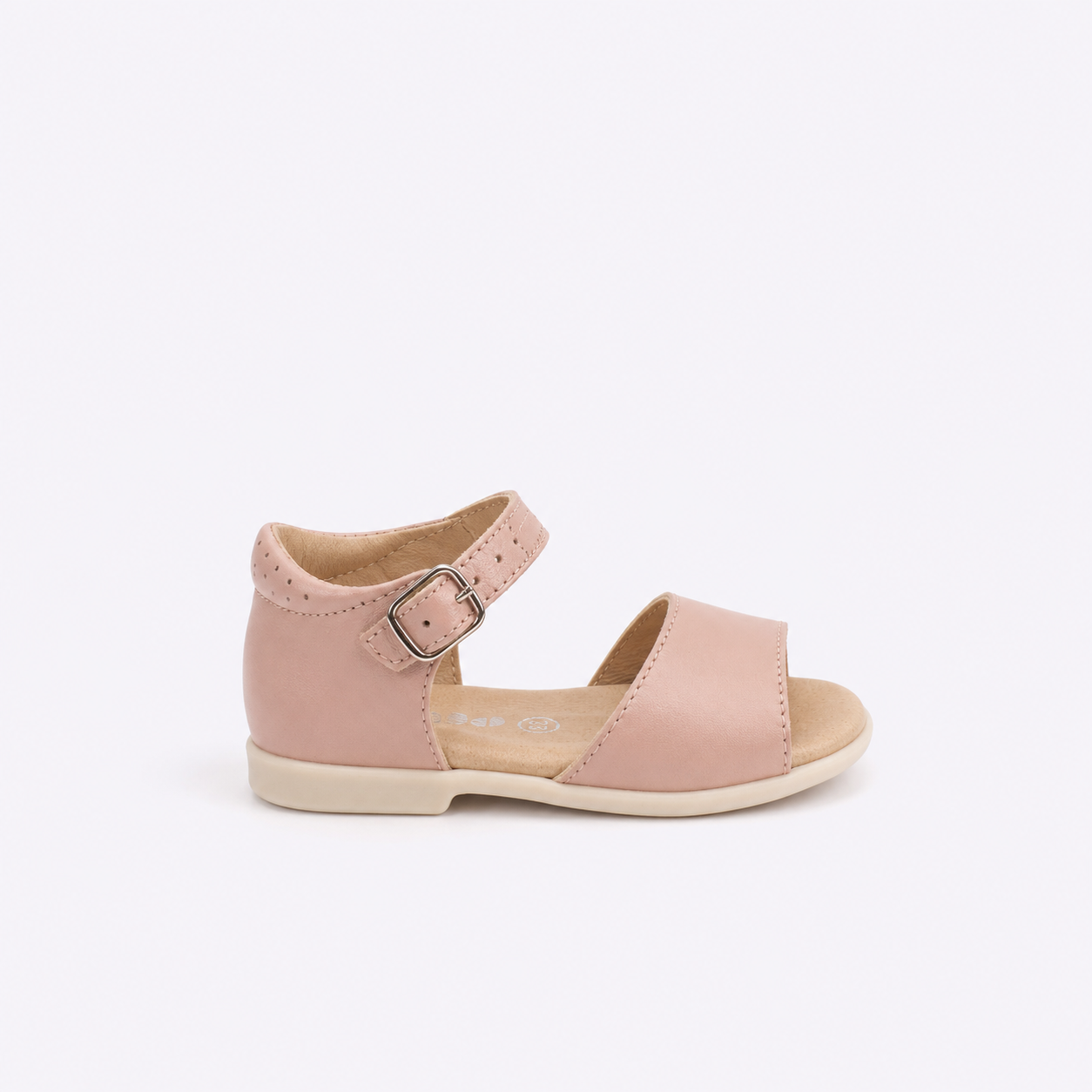 Sandalia de piel rosa perlado con cierre de hebilla y suela mullida, cosidas a mano y hechas en españa de forma artesanal disponibles en Tiendas Papos