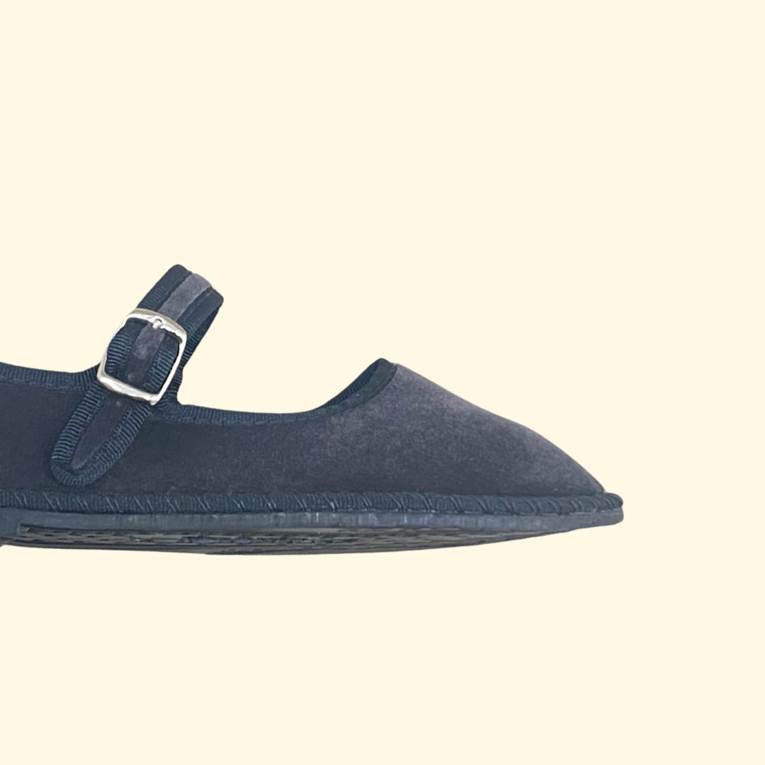 Veneciana con cierre de mercedes gris