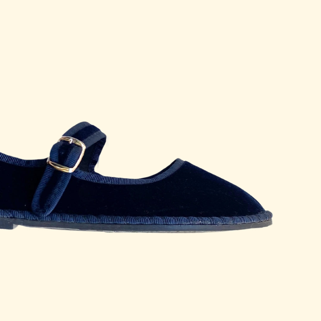 Veneciana con cierre de mercedes marino