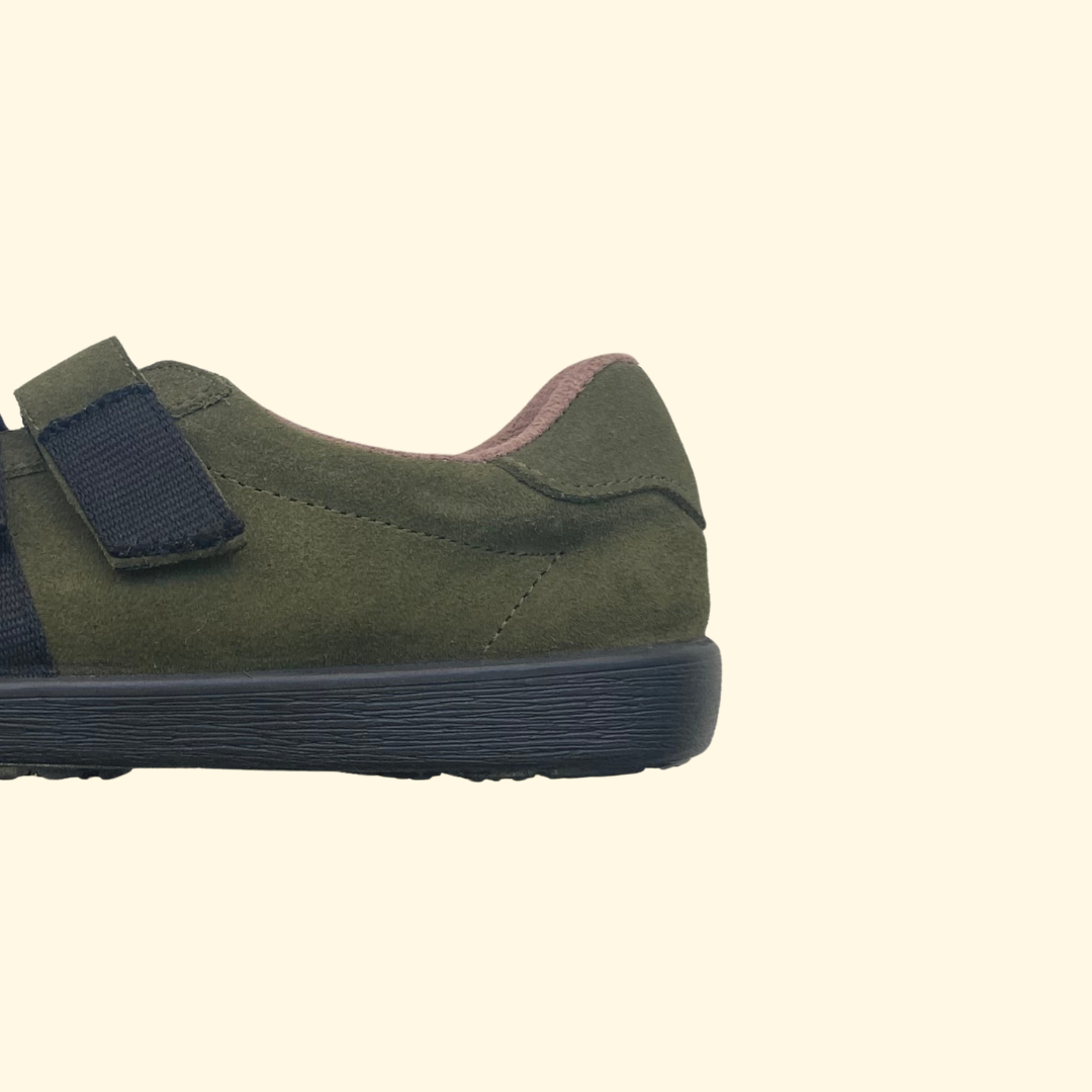 Zapato casual verde serraje velcro